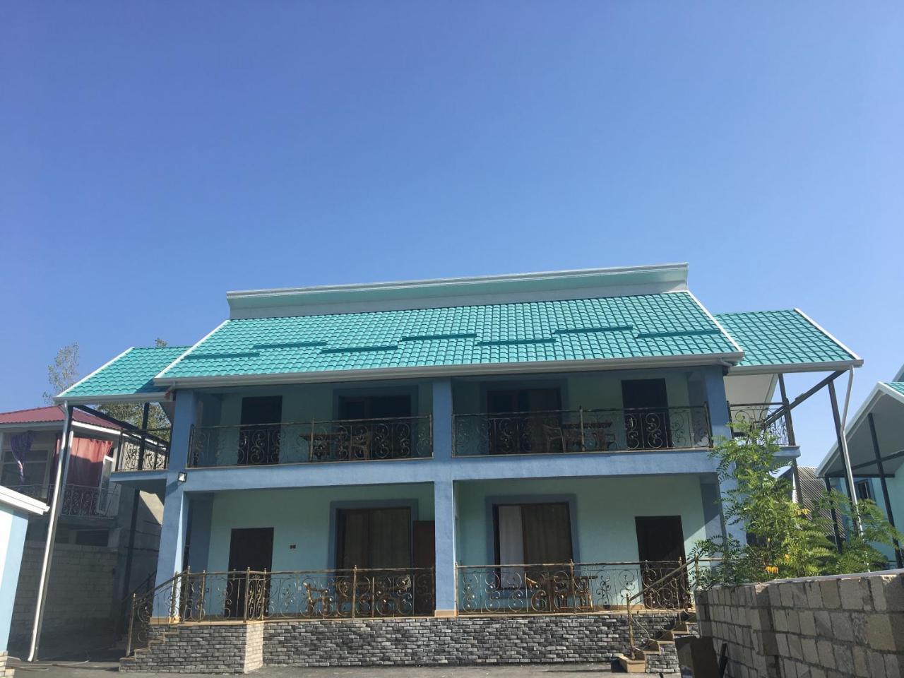 Emerald House غابالا المظهر الخارجي الصورة